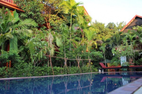  Bou Savy Guesthouse  Siem Reap